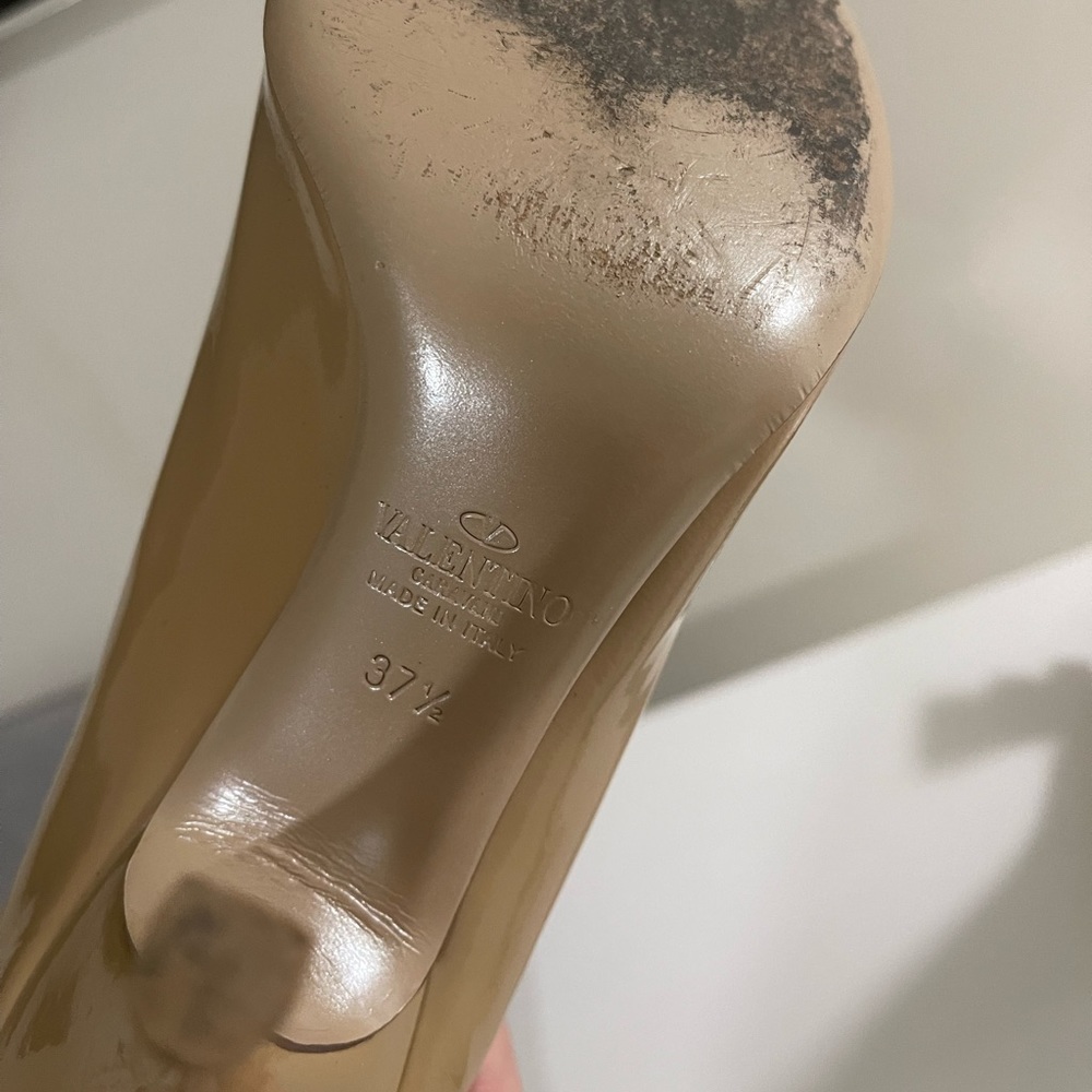 Valentino Bow Pumps Nude color